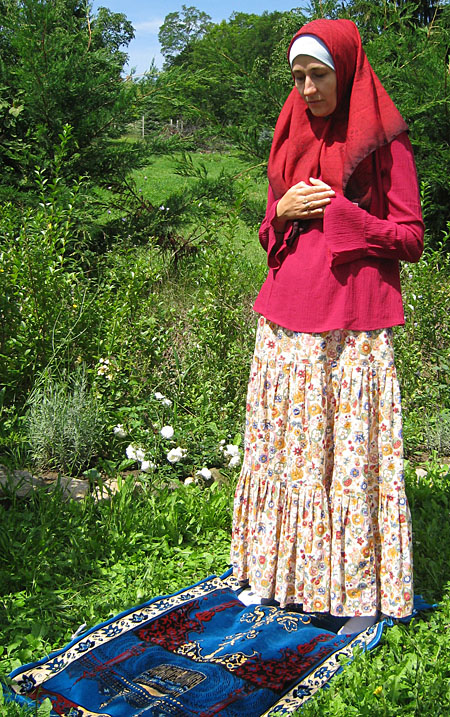 Helyes takarás nők számára ima közben Helyes takarás nők számára ima közben