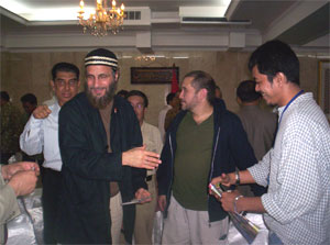 A MIK alelnöke Yusuf Islammal Jakartában A MIK alelnöke Yusuf Islammal Jakartában